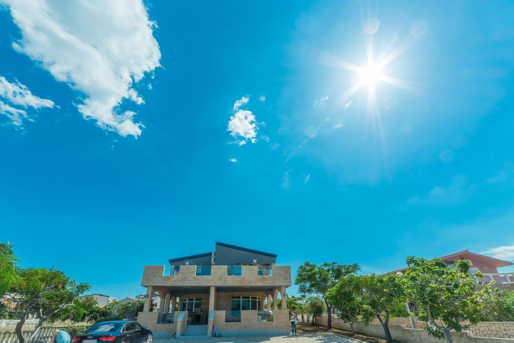Apartments Mavracic Vir Exterior photo